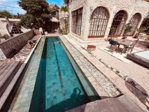 Pineapple by Toraja Bambu Uluwatu at Padang Padang Beach