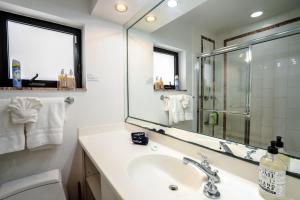 B efficiency Off Las Olas on water free kayaks