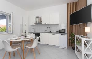 1 Bedroom Stunning Apartment In Sibenik