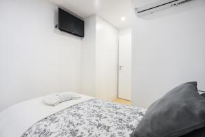 Blue by the River Apartment