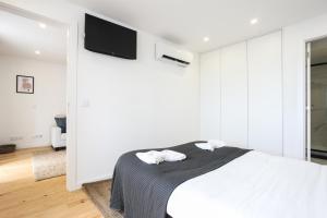 Blue by the River Apartment