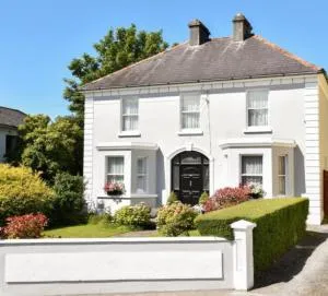 Salthill & The City! - Salt Hill