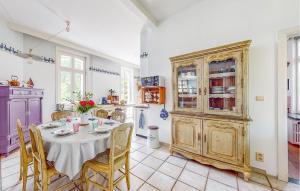 Maisons de vacances Nice Home In Groffliers With Wifi : photos des chambres