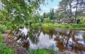 Maisons de vacances Amazing Home In Saint-Thurien With Wifi : photos des chambres