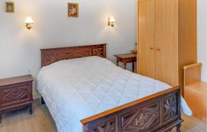 Maisons de vacances Amazing Home In Saint-Thurien With Wifi : photos des chambres