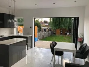 Tufton Road - Theydon Bois