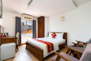 King Hotel Saigon Airport