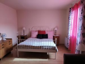 B&B / Chambres d'hotes Calme au Canal de Centre : photos des chambres