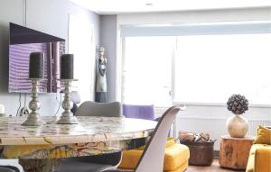 Beautiful Home In Baarland With Wifi