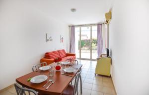 Amazing Apartment In Isca Marina