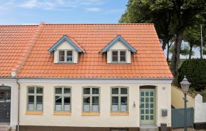 3 Bedroom Beautiful Home In Bogense