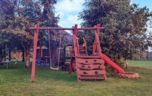 2 Bedroom Cozy Home In Rekowo