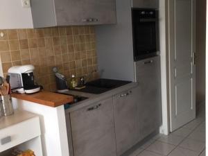 Appartement cosy à 100m de la plage avec cour privée et parking à La Tranche-sur-Mer - FR-1-194-30