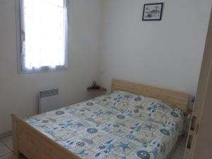 Appartement cosy à 100m de la plage avec cour privée et parking à La Tranche-sur-Mer - FR-1-194-30