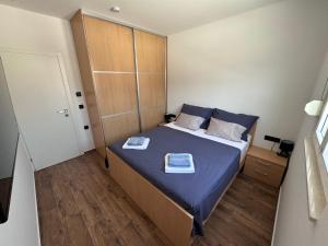 Chill blue - Split Apartment