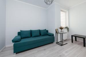 Poznań Karpia Apartment - 50m2, Parking, Balcony - by Rentujemy