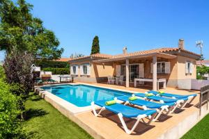 Villa Lantana by Villa Plus - Ubytování bez kategorie ve městě Cala en Porter