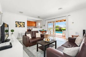 Villa Lantana by Villa Plus