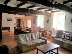 Maisons de vacances Grande maison de famille - Le Petit Pontebart : photos des chambres