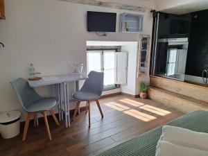 Lovin Book Guesthouse