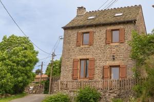 Maisons de vacances Gite Gites de France 3 epis 6/7 pers a la Chaze : photos des chambres