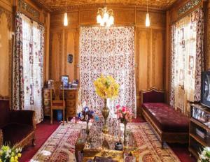 Houseboat New Lucky Star