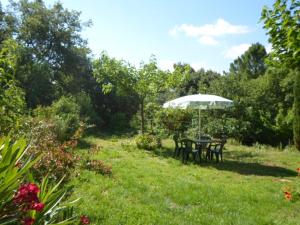 Le gite jaune a ampus