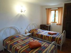 Maisons de vacances Le gite jaune a ampus : photos des chambres