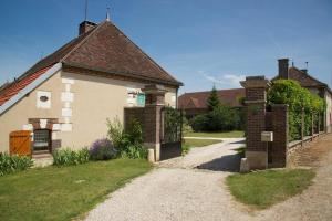 Le bas du buisson ferme