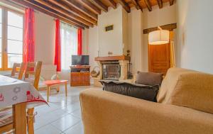 Maisons de vacances Le bas du buisson ferme : photos des chambres