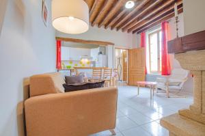 Maisons de vacances Le bas du buisson ferme : photos des chambres