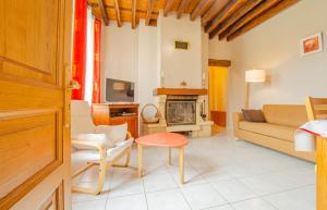 Maisons de vacances Le bas du buisson ferme : photos des chambres