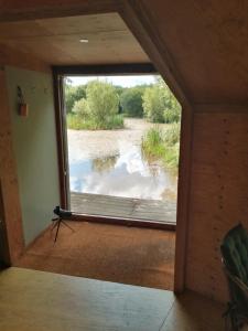 Otter - Eco Bothy with Hot Tub
