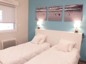 Appartement 2 chambres, balcon, piscine chauffée, accès plage, animaux admis, parking - FR-1-194-194