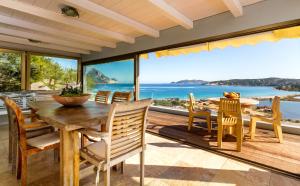 The houses of rising sun with a stunning sea view img70