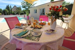 B&B / Chambres d'hotes Les carpes a limoges : photos des chambres