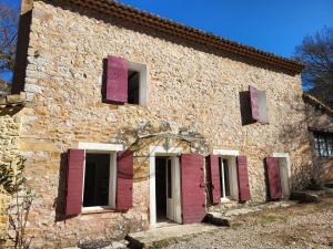 Maisons de vacances Le moulin des rocs : photos des chambres