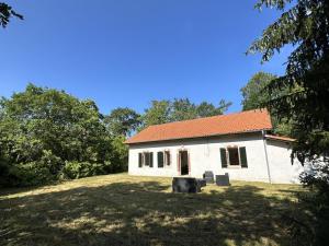 Maisons de vacances Maison perouge 2 : photos des chambres