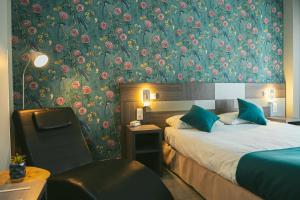 Hotels Holidays & Work HOTEL : photos des chambres