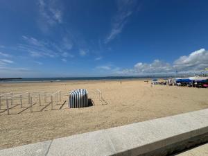 Appartements Cocon cotier - Vue sur Mer - Parking - Proche de la Thalasso - Terrasse : photos des chambres