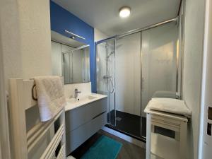 Appartements Cocon cotier - Vue sur Mer - Parking - Proche de la Thalasso - Terrasse : photos des chambres