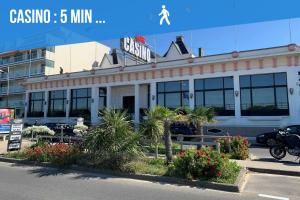 Appartements Cocon cotier - Vue sur Mer - Parking - Proche de la Thalasso - Terrasse : photos des chambres