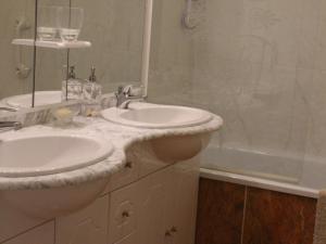 Appartements Appartement cosy pres de la plage avec balcon, parking et animaux admis - FR-1-482-9 : photos des chambres