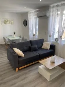 Charmant Appart clim 6 pers, Sorgues Vaucluse 1 - 索尔格