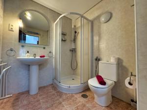 Apartment with secure underground parking