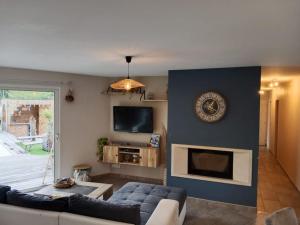 Maison 120 m2, piscine chauffée, en bordure de forêt