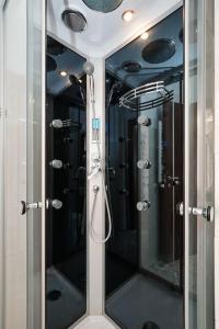 Porta di Roma, Moderno Luminoso con Wi-Fi e AC