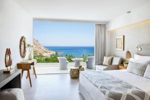 Superior Triple Room with Sea View room in Ikos Aria