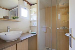 Campings Camping Saint Laurent : Chalet