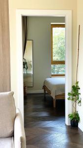 Floral Sunshine Apartment